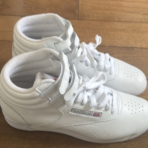 Reebok running shoes - Picture 2 of 4